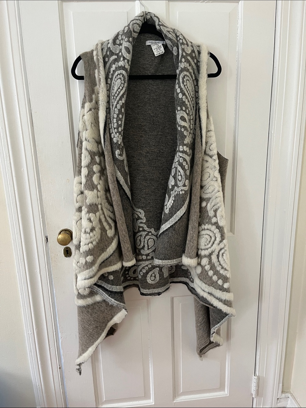 Angela Mara Italian Wool Blend Gray & Cream Vest